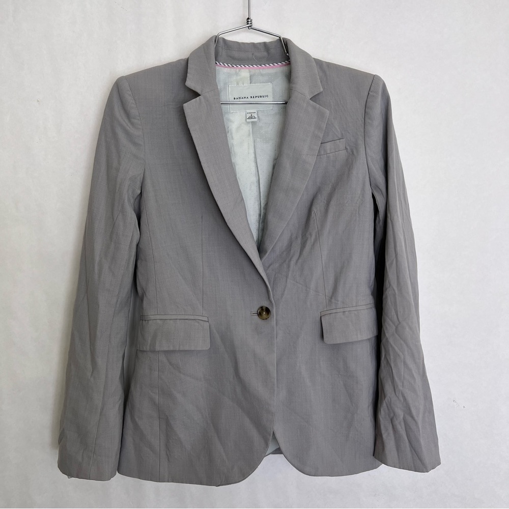 Banana republic blazer size 2